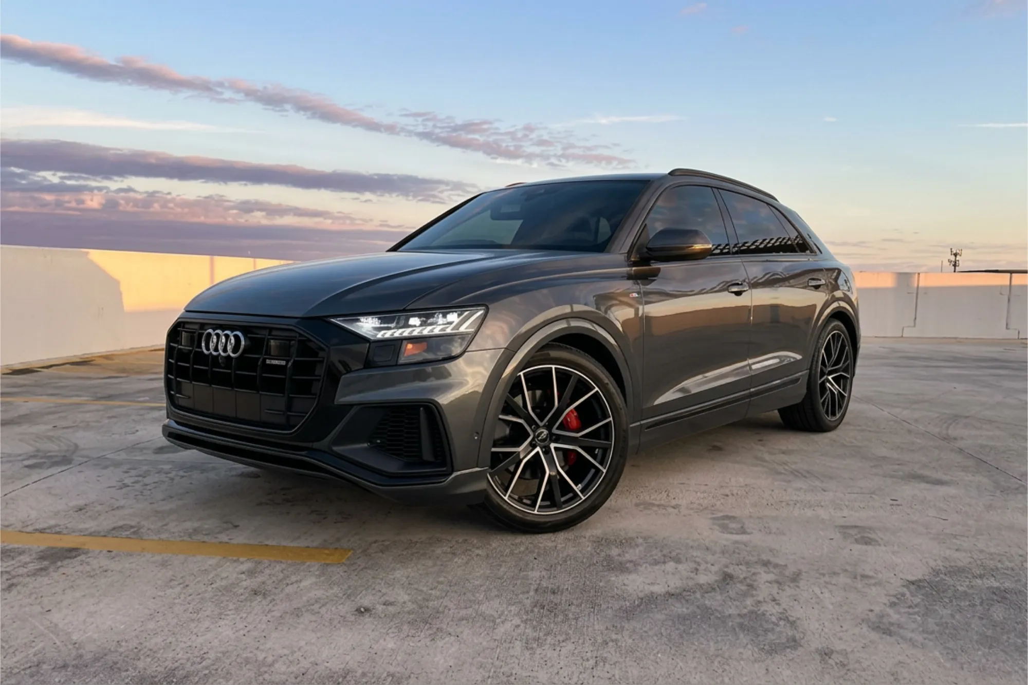 Audi Q8 gallery view